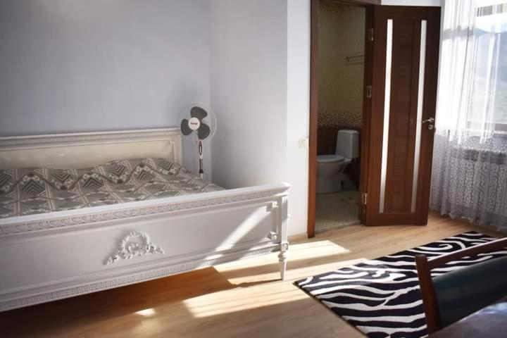Anna Home B&B Арени Экстерьер фото
